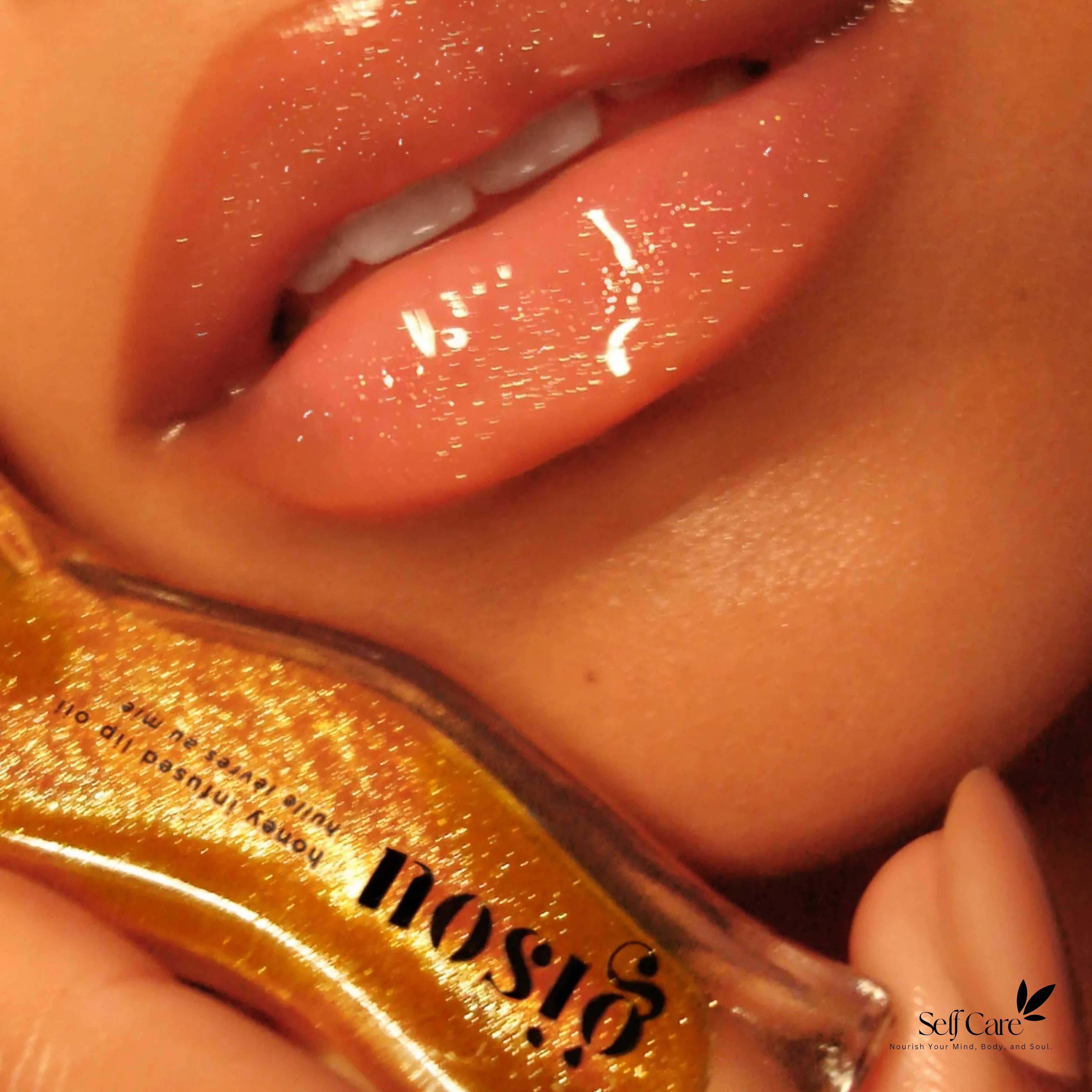 Gisou Honey Infused Lip Oil - Golden Shimmer Glow