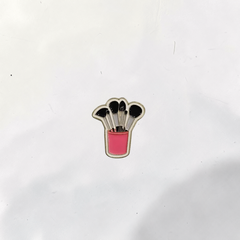 Luxury Enamel Metal Brooches Strong 3M Sticker (Makeup Brush Cup)