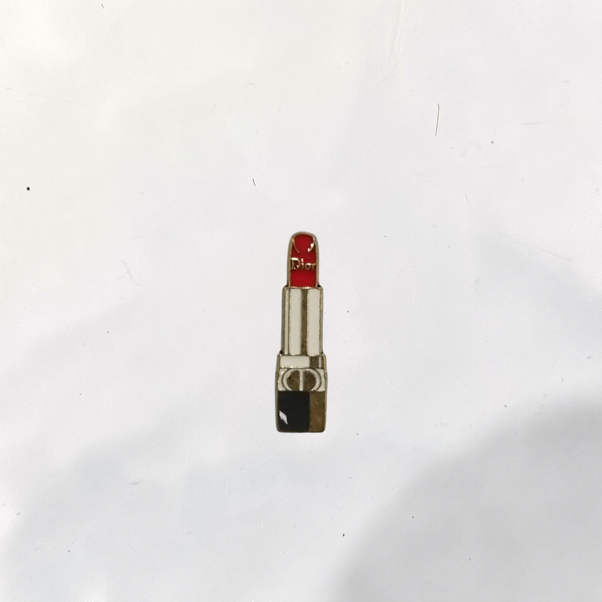 Luxury Enamel Metal Brooches Strong 3M Sticker (Lipstick)