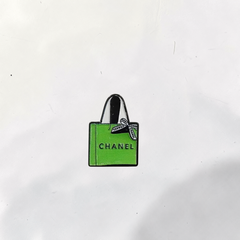 Luxury Enamel Metal Brooches Strong 3M Sticker (Green Chanel Shopping Bag)